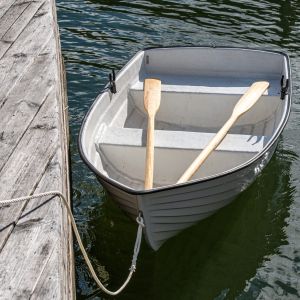 Fibrsin Nagu Jollen liten roddbåt